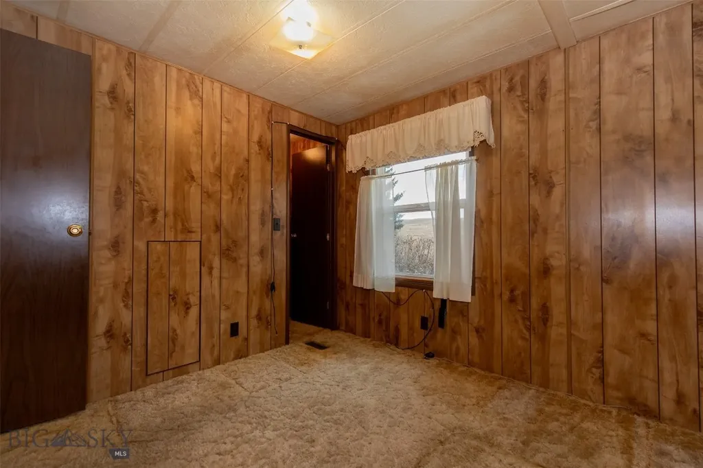 1043 Mount Highway 55 Whitehall MT 59759