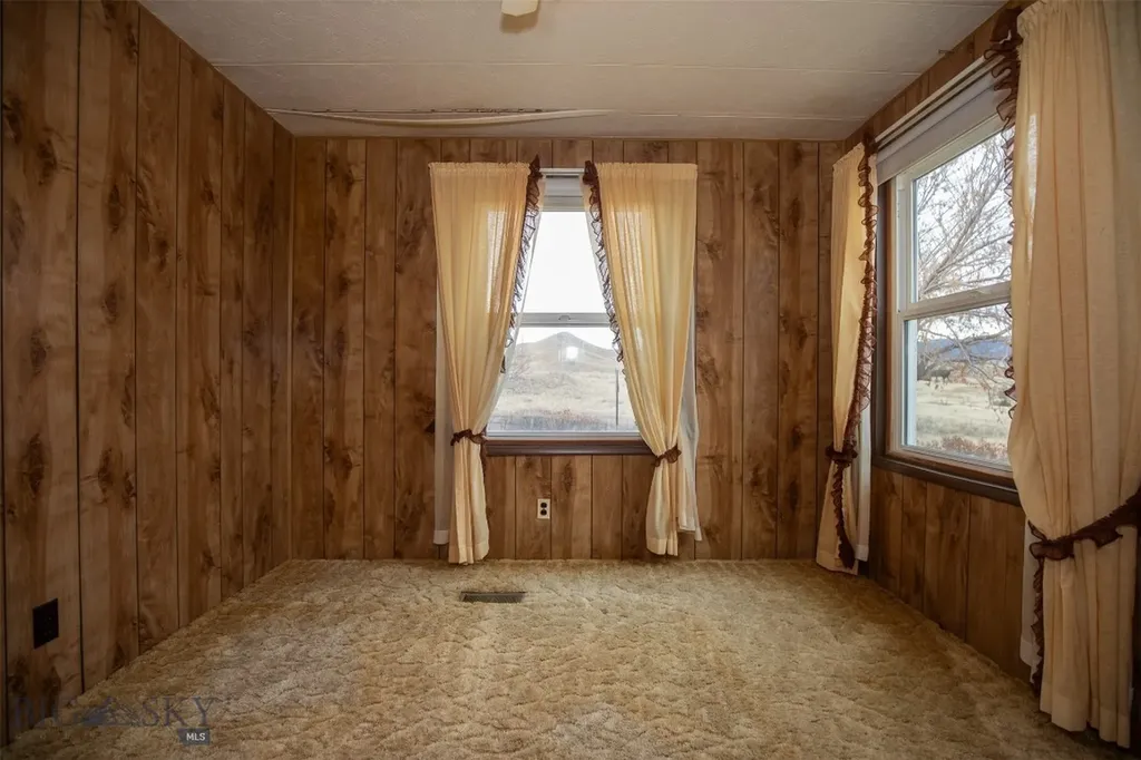 1043 Mount Highway 55 Whitehall MT 59759
