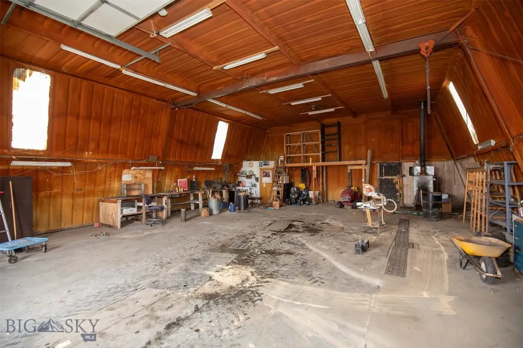 1043 Mount Highway 55 Whitehall MT 59759