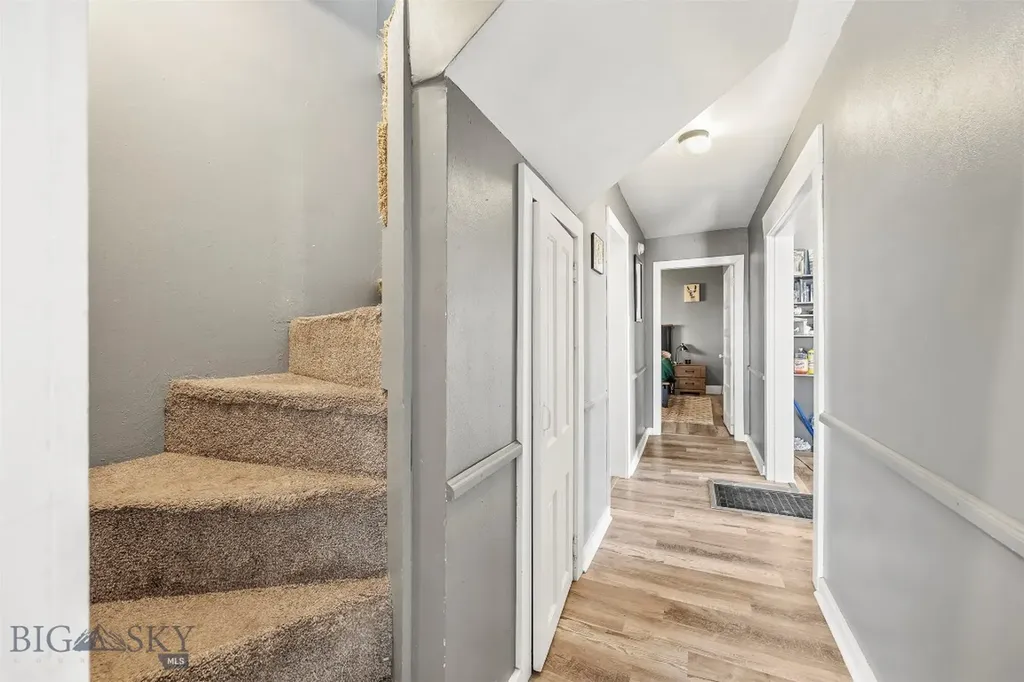 21 Oneil Butte MT 59701
