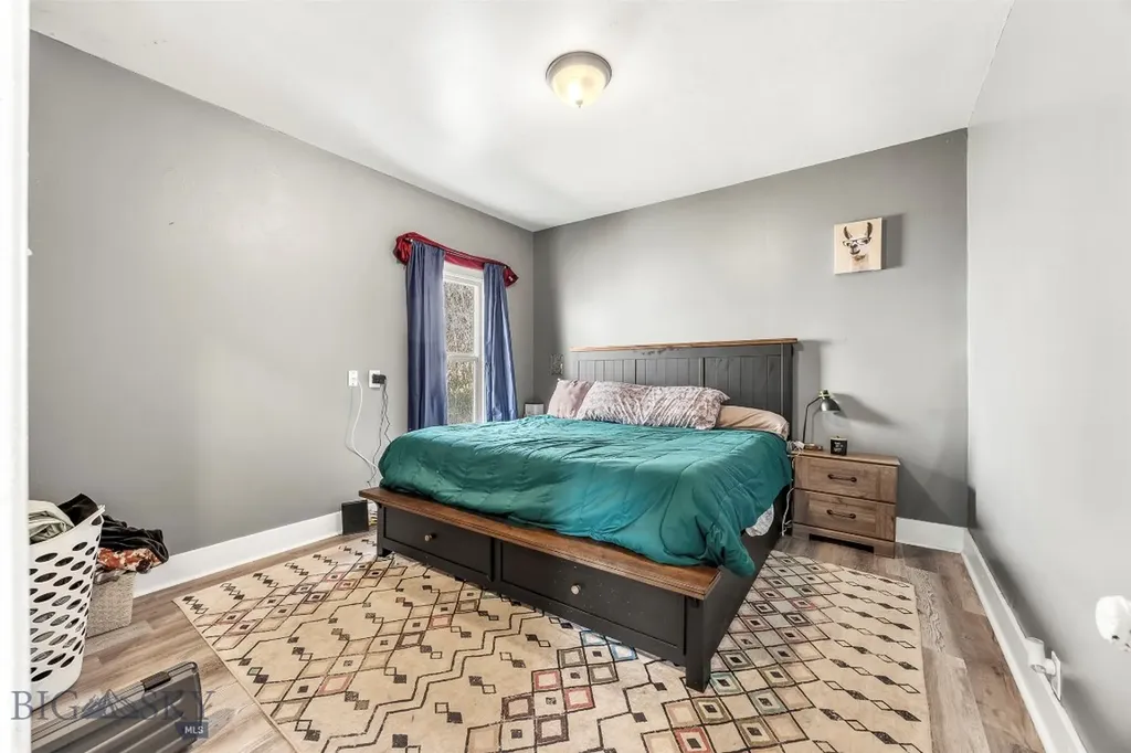 21 Oneil Butte MT 59701