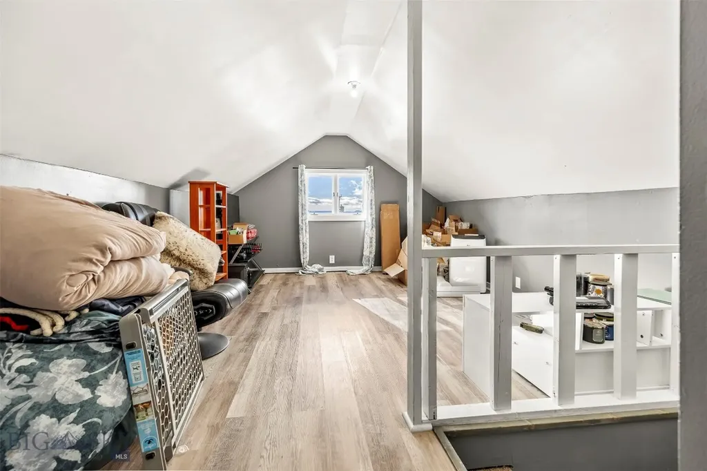 21 Oneil Butte MT 59701