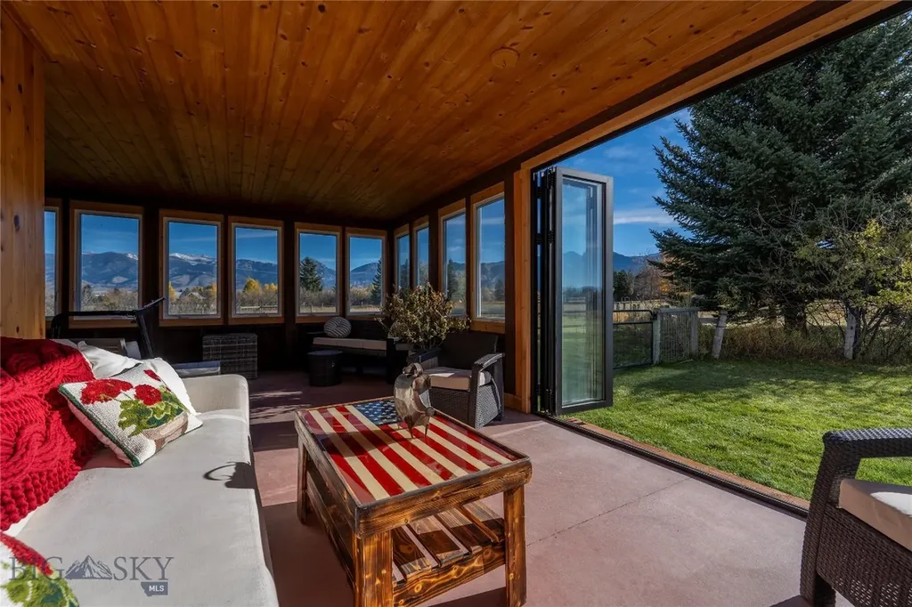 7200 Springhill Belgrade MT 59714