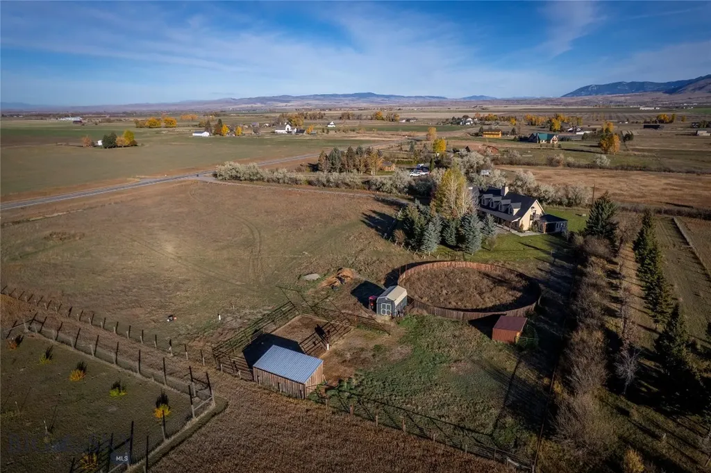 7200 Springhill Belgrade MT 59714