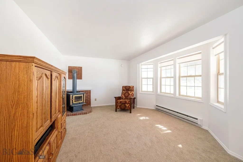 1319 Mcclellan West Yellowstone MT 59758