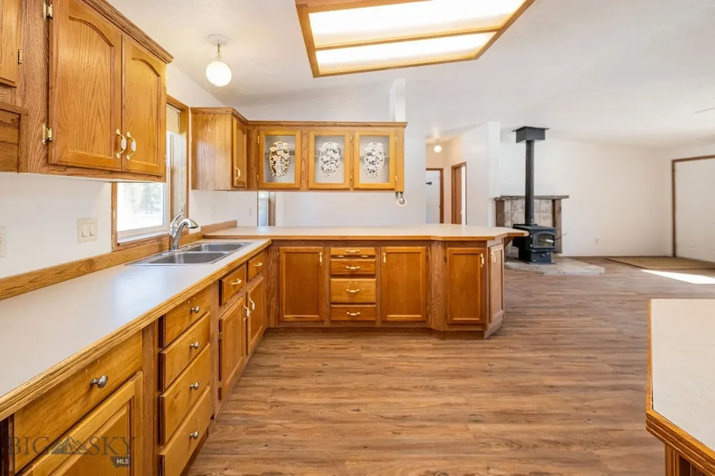 1319 Mcclellan West Yellowstone MT 59758