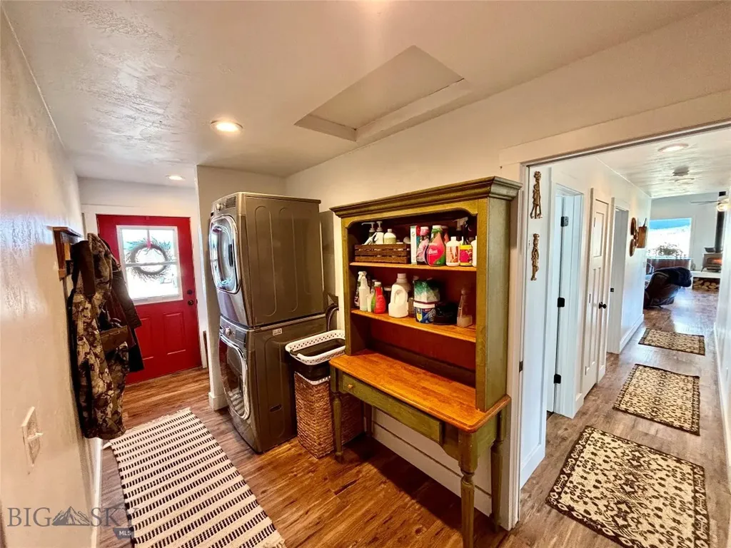1624 Steel Creek Road Wisdom MT 59761