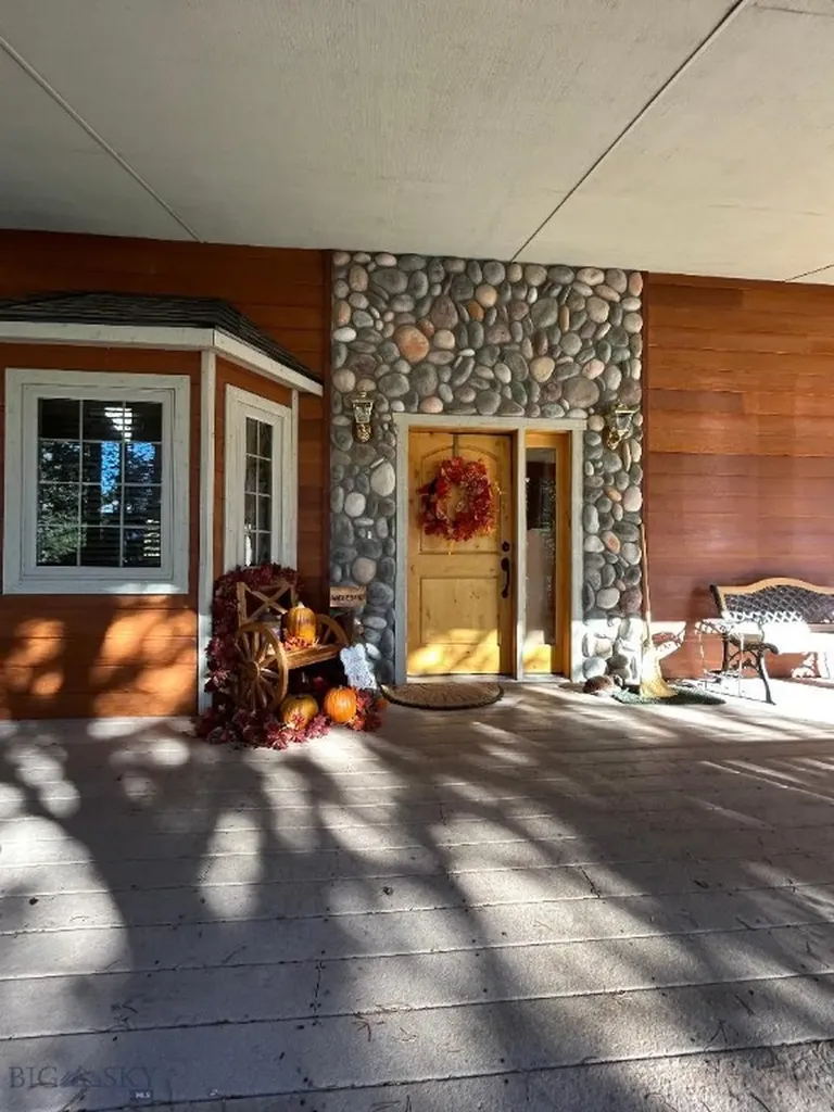 505 Gallatin West Yellowstone MT 59758