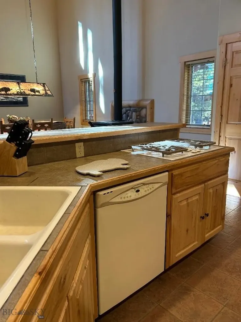 505 Gallatin West Yellowstone MT 59758