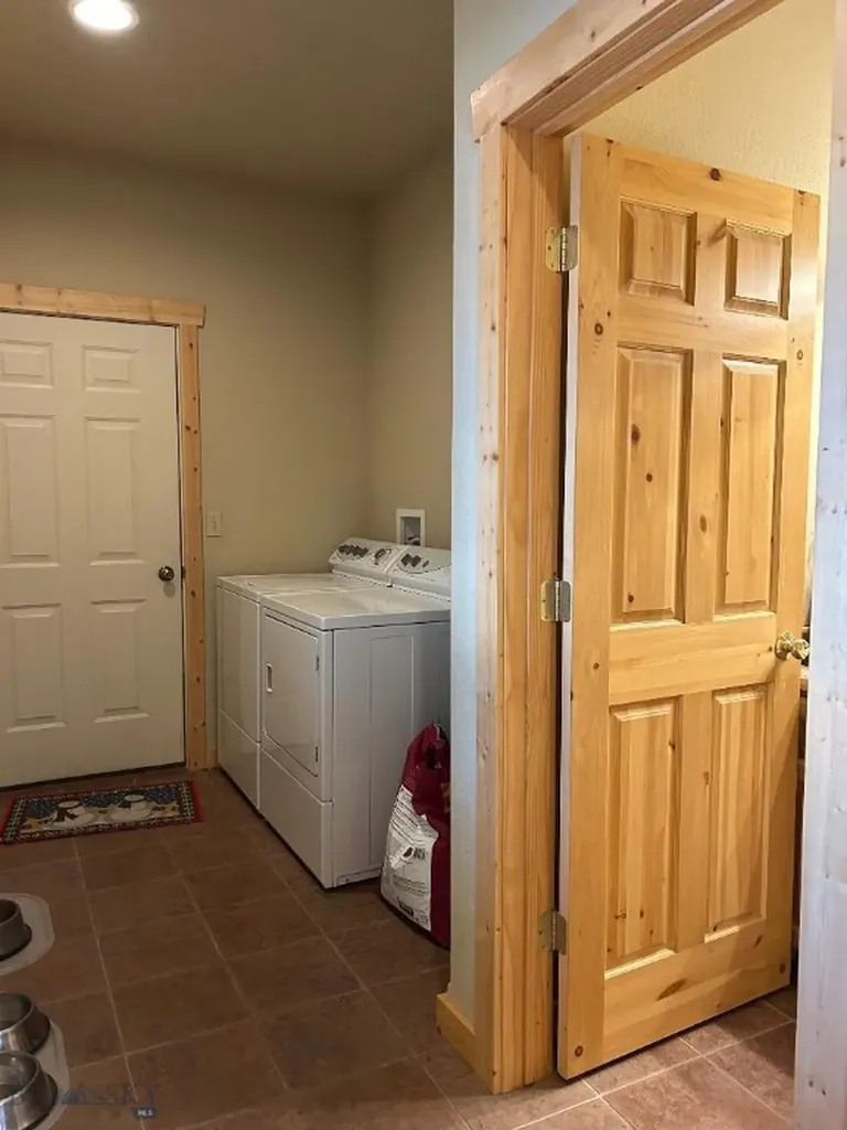 505 Gallatin West Yellowstone MT 59758