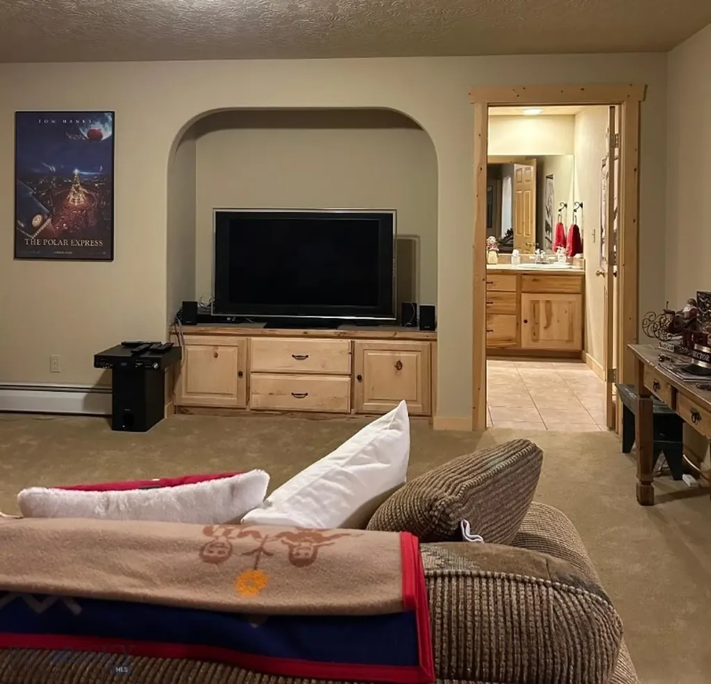 505 Gallatin West Yellowstone MT 59758