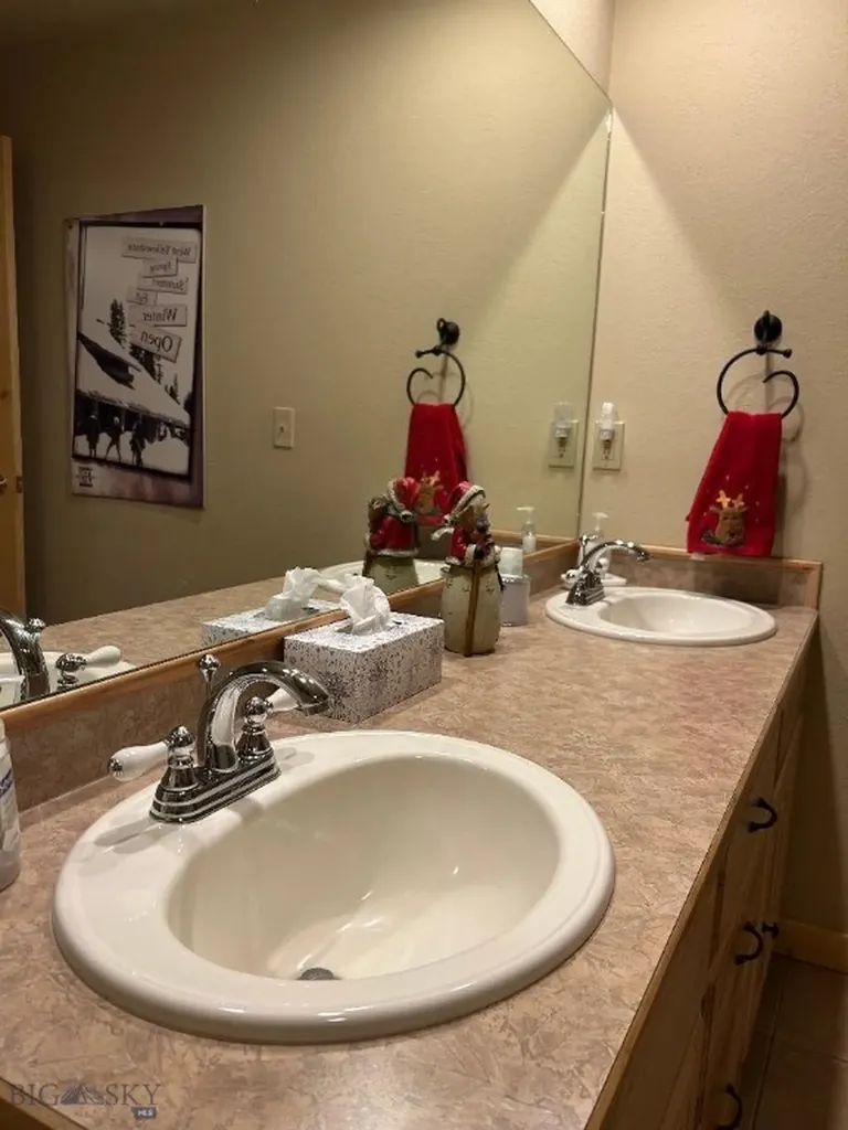 505 Gallatin West Yellowstone MT 59758