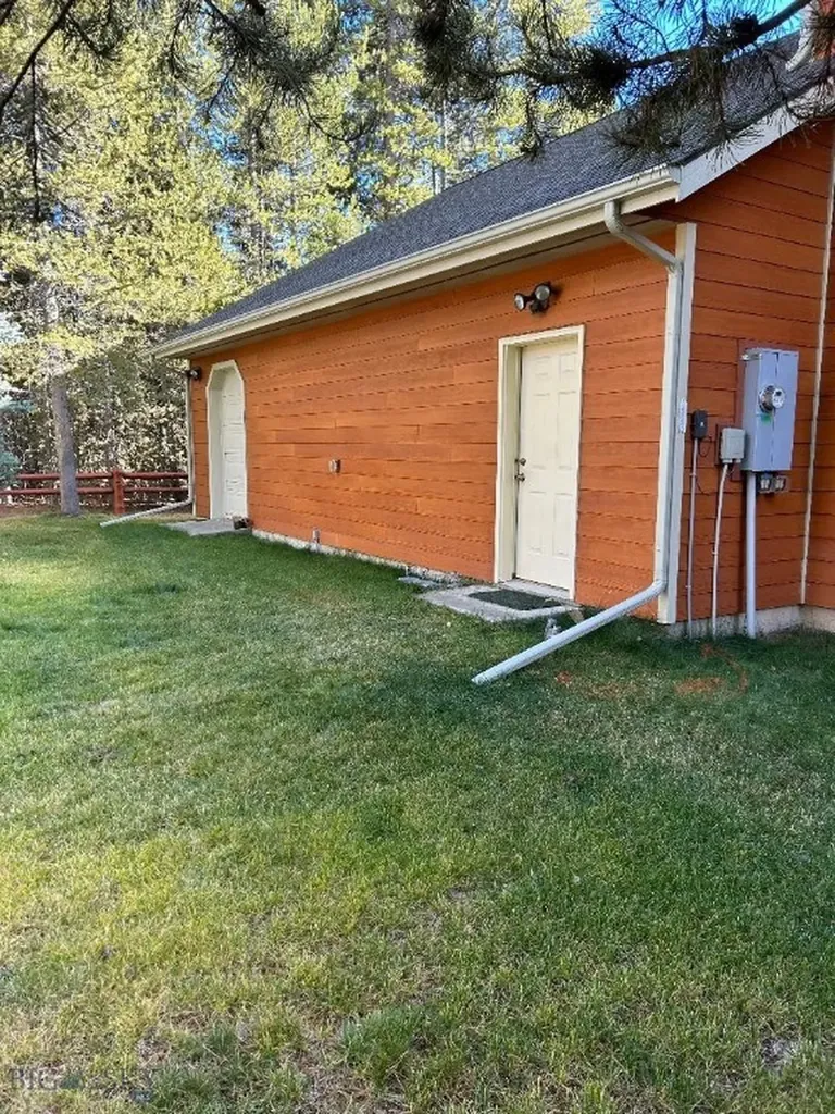 505 Gallatin West Yellowstone MT 59758
