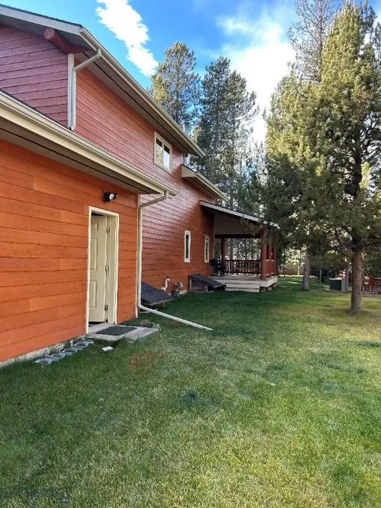 505 Gallatin West Yellowstone MT 59758