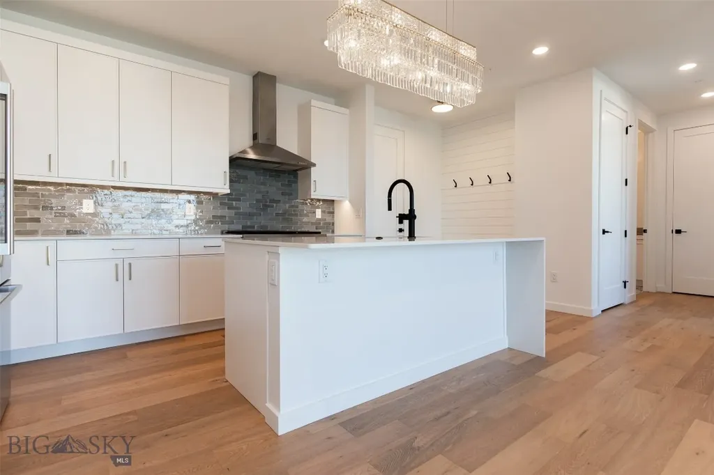 4204 Ravalli Bozeman MT 59718