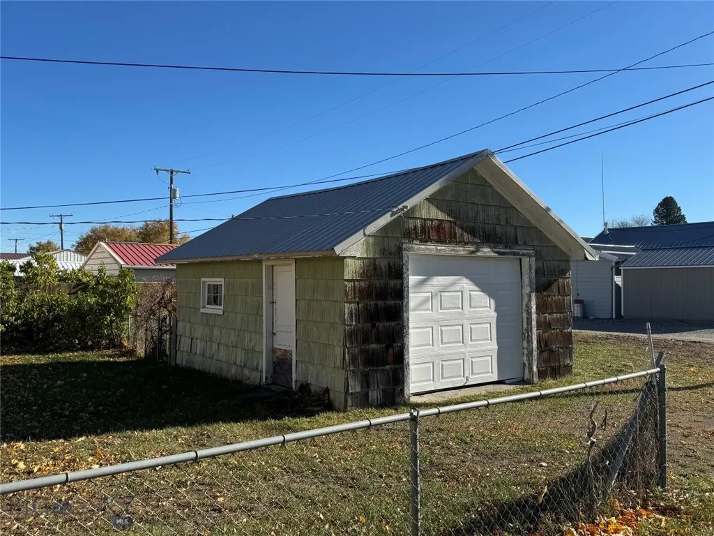 401 E 7th Avenue Big Timber MT 59011