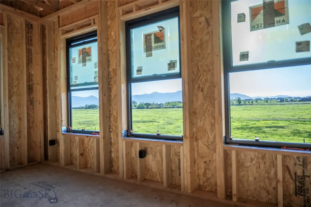 220 Creekbank Loop Bozeman MT 59718
