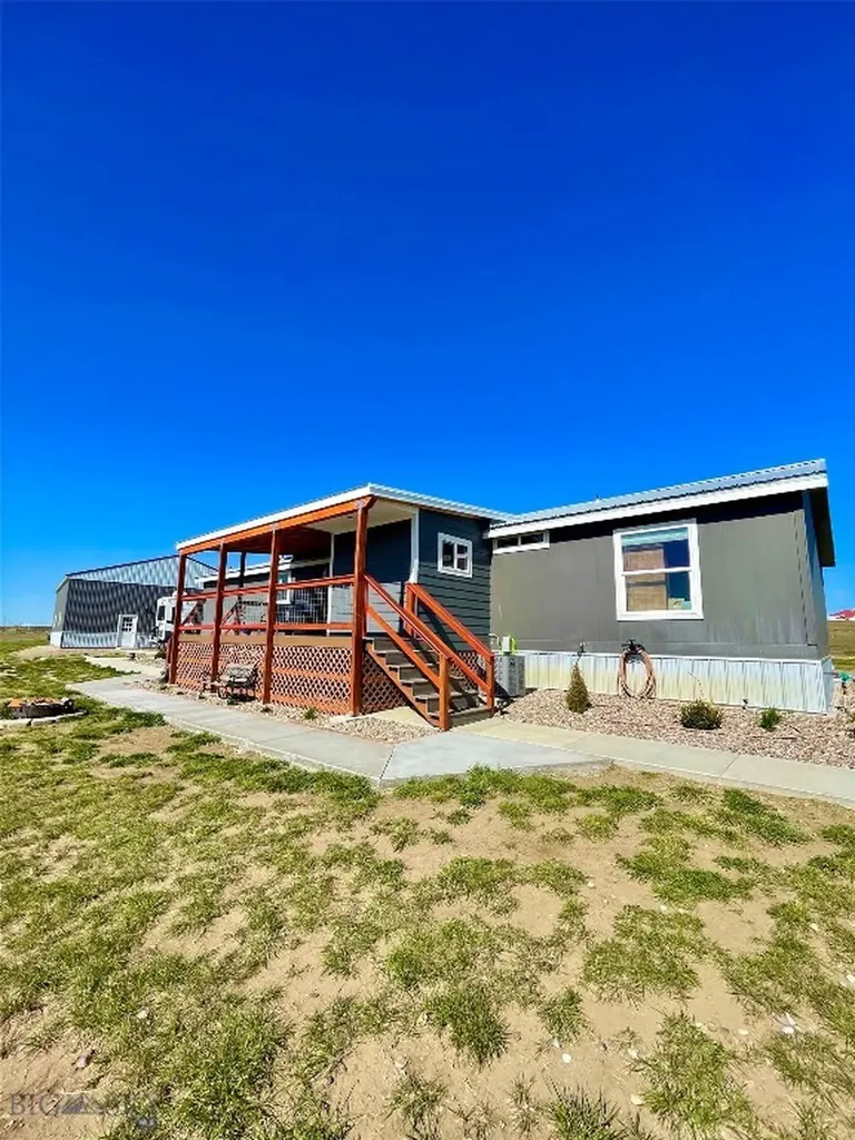 105 Mt-80 Fort Benton MT 59442