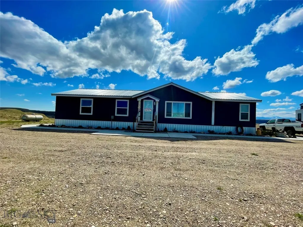 105 Mt-80 Fort Benton MT 59442
