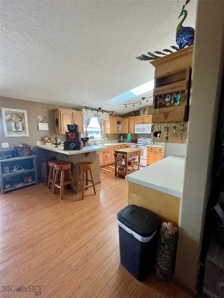105 Mt-80 Fort Benton MT 59442