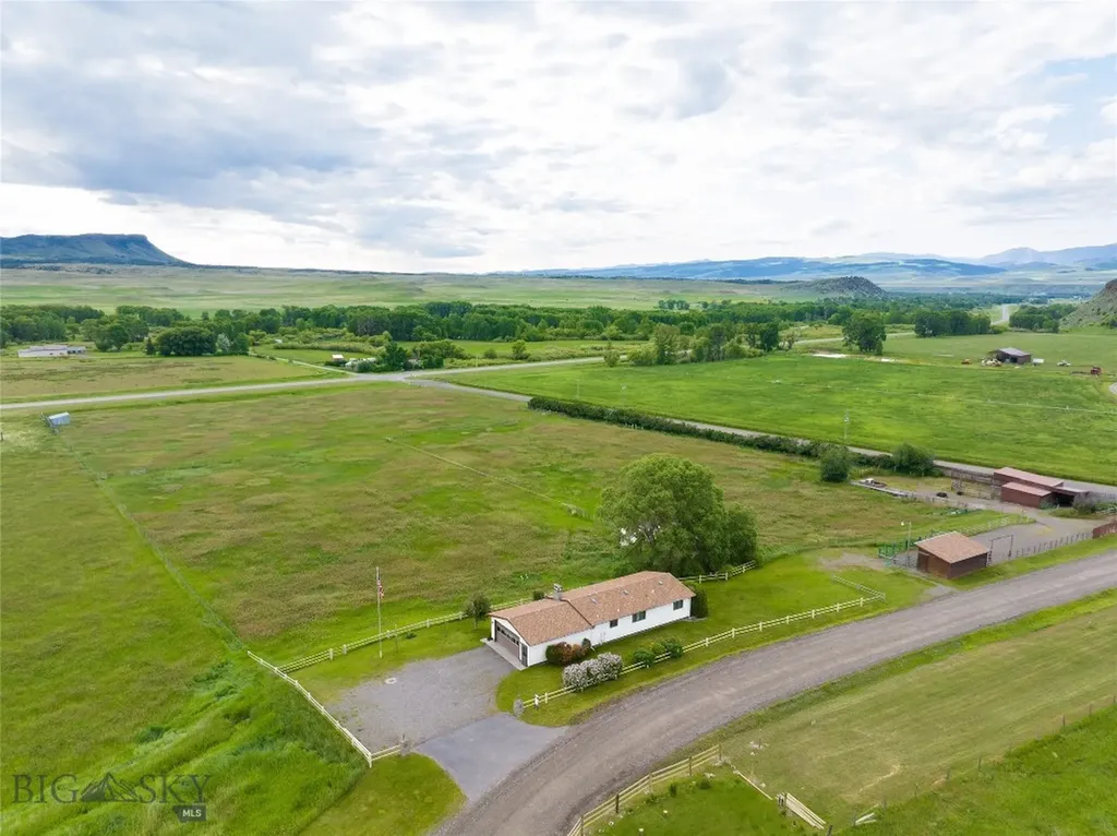 28 W Grannis Livingston MT 59047