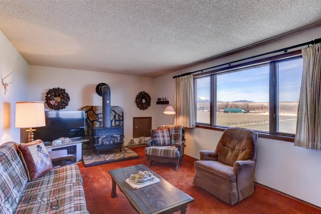 28 W Grannis Livingston MT 59047