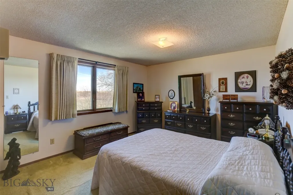 28 W Grannis Livingston MT 59047