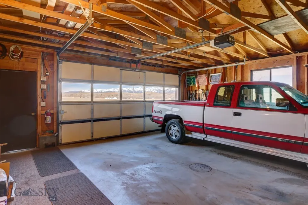 28 W Grannis Livingston MT 59047