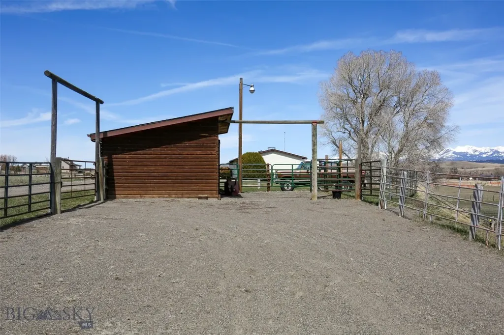 28 W Grannis Livingston MT 59047
