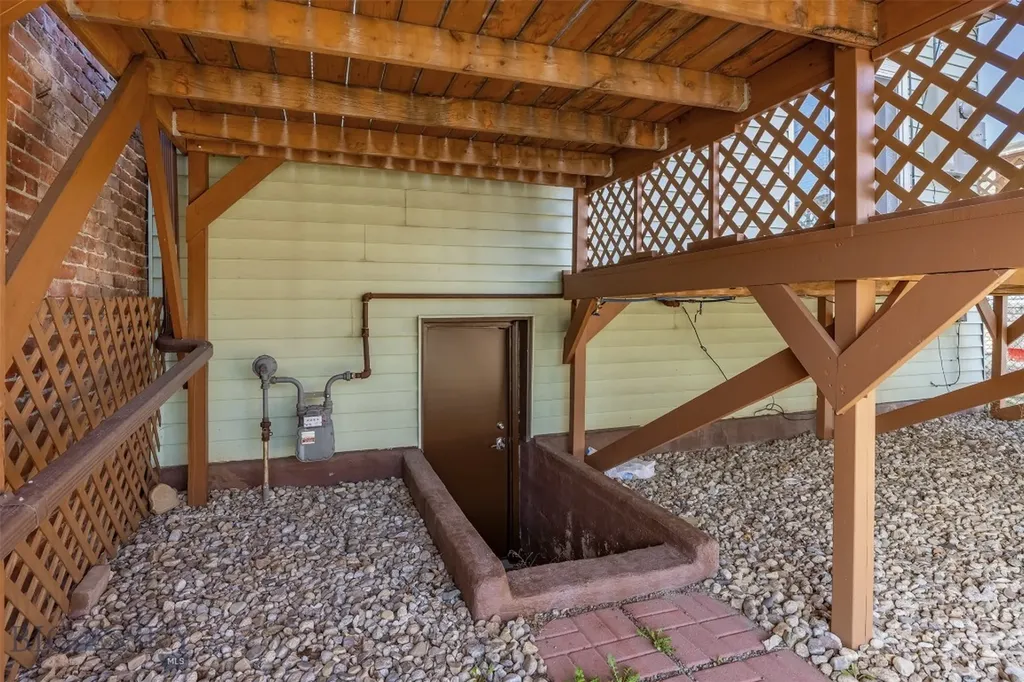 605 E Park Avenue Anaconda MT 59711
