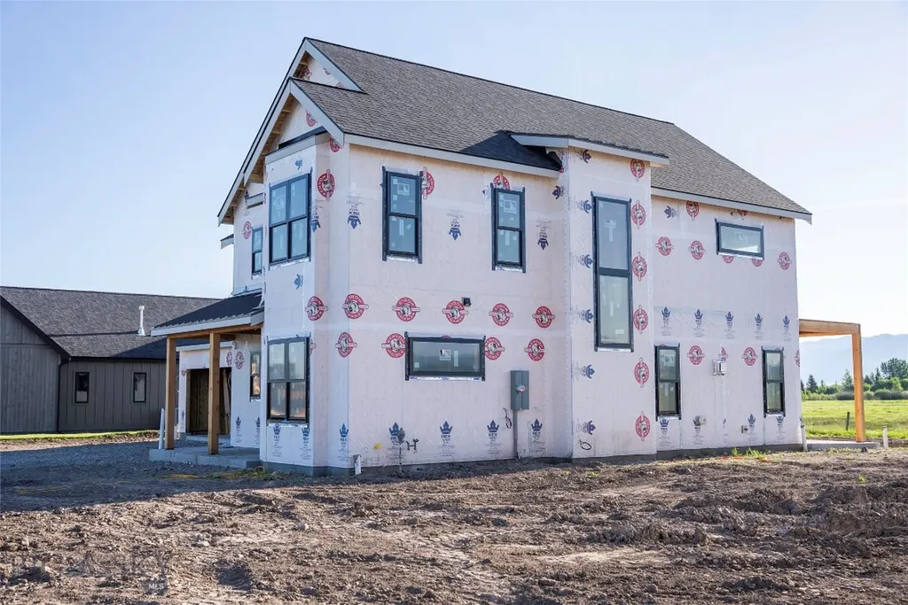 202 Creekbank Loop Bozeman MT 59718