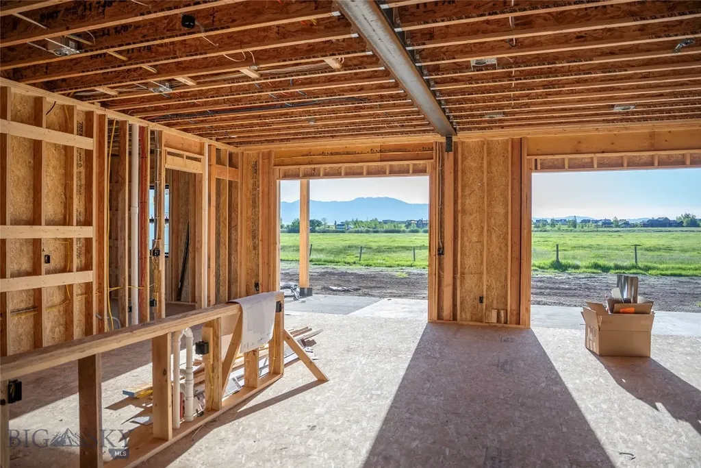 202 Creekbank Loop Bozeman MT 59718
