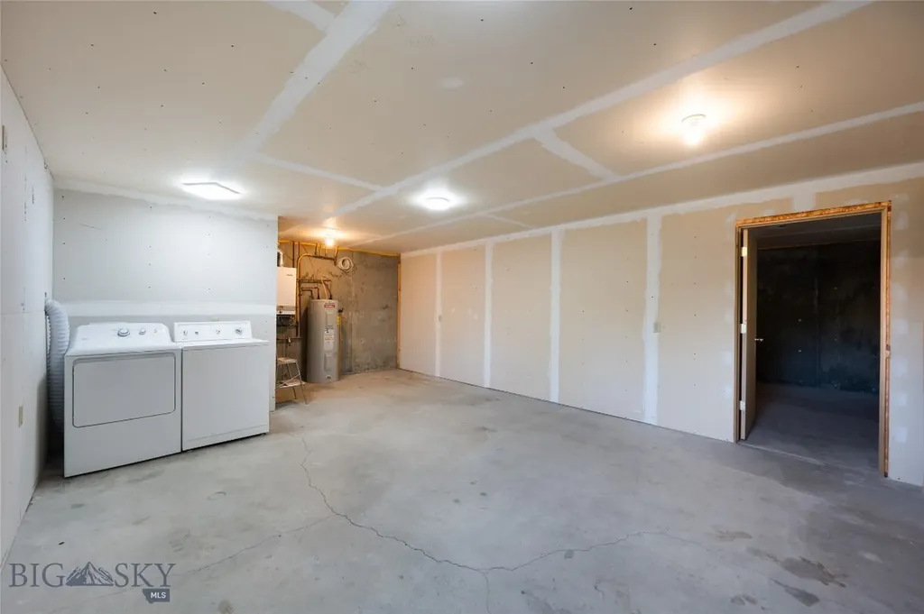 105 W Cover Virginia City MT 59755