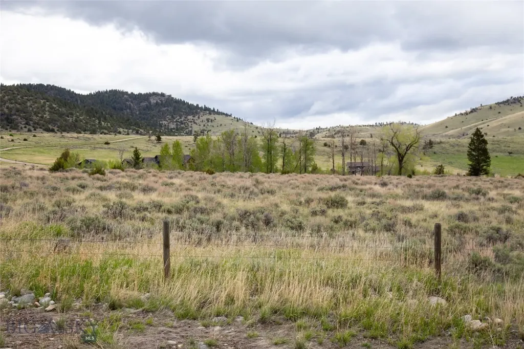 Lot 4 Wey's View Mcallister MT 59740