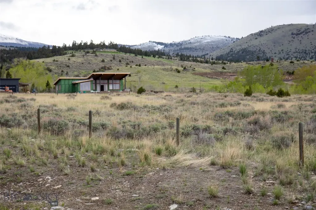 Lot 4 Wey's View Mcallister MT 59740