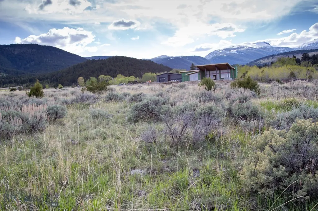 Lot 4 Wey's View Mcallister MT 59740