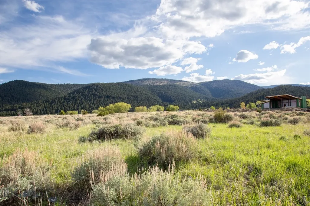 Lot 4 Wey's View Mcallister MT 59740