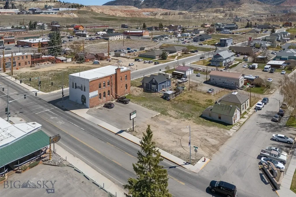 202 S Arizona Street Butte MT 59701