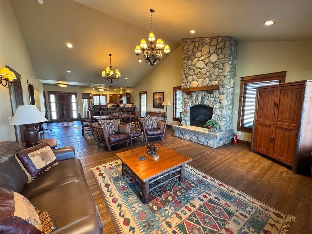 100 Snowberry Path Melrose MT 59743