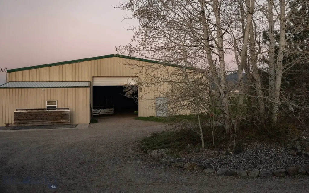 8265 Fowler Lane Bozeman MT 59718