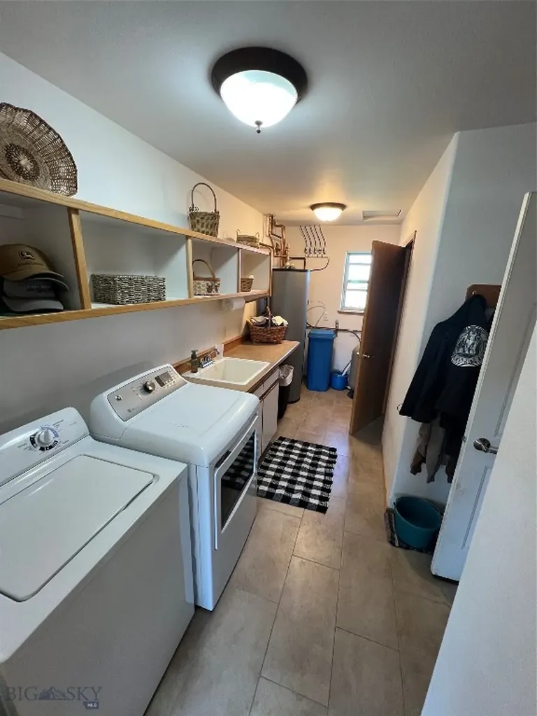 8265 Fowler Lane Bozeman MT 59718
