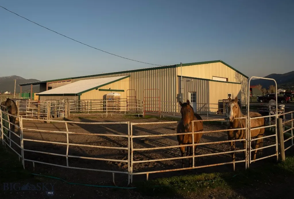 8265 Fowler Lane Bozeman MT 59718
