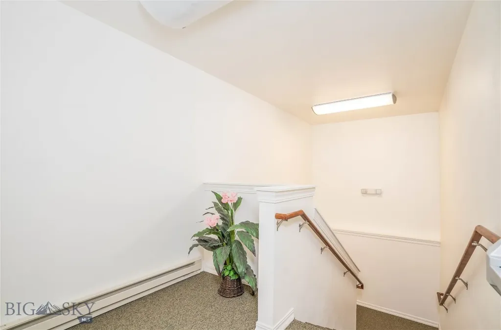 5 Avalon Court Emigrant MT 59027