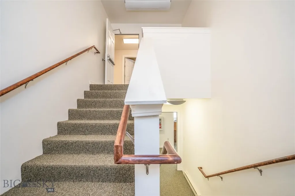 5 Avalon Court Emigrant MT 59027