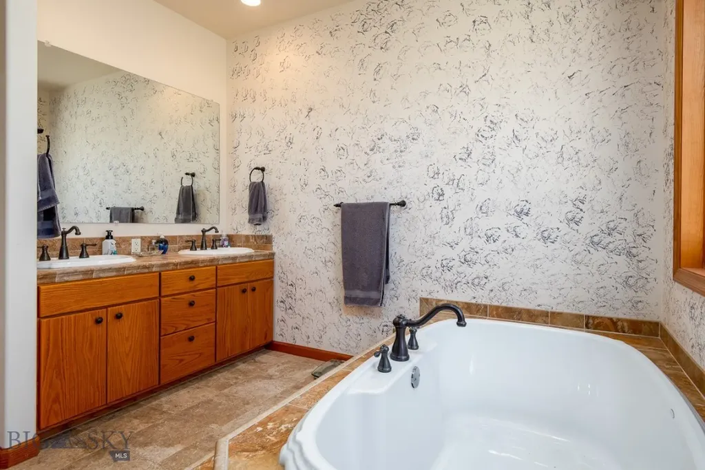 10 Sautter Lane Townsend MT 59644