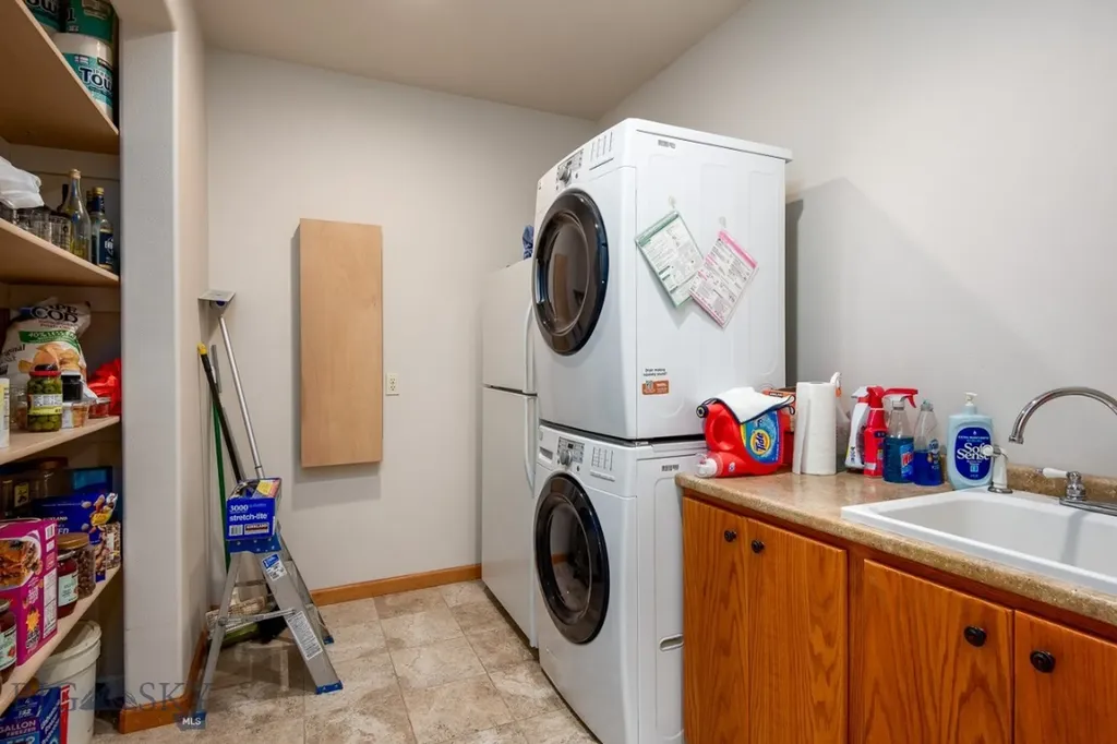 10 Sautter Lane Townsend MT 59644