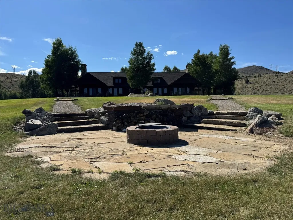 100 Snowberry Path Melrose MT 59743