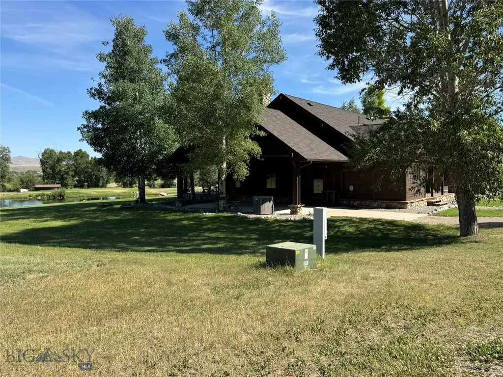 100 Snowberry Path Melrose MT 59743