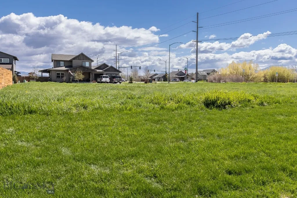 1325 Ryun Sun Way Bozeman MT 59718