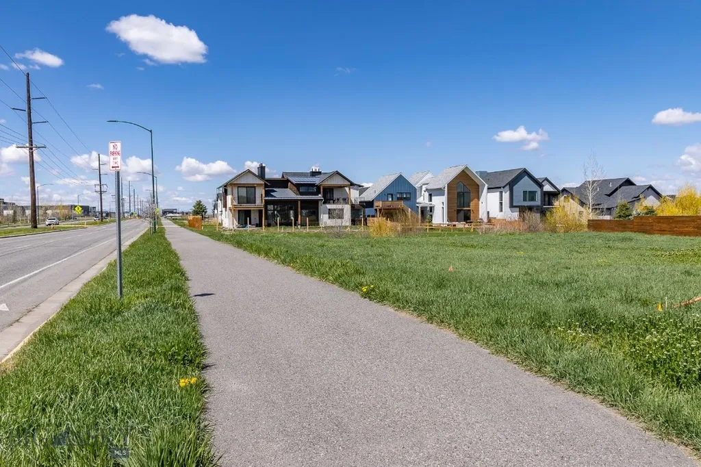 1325 Ryun Sun Way Bozeman MT 59718